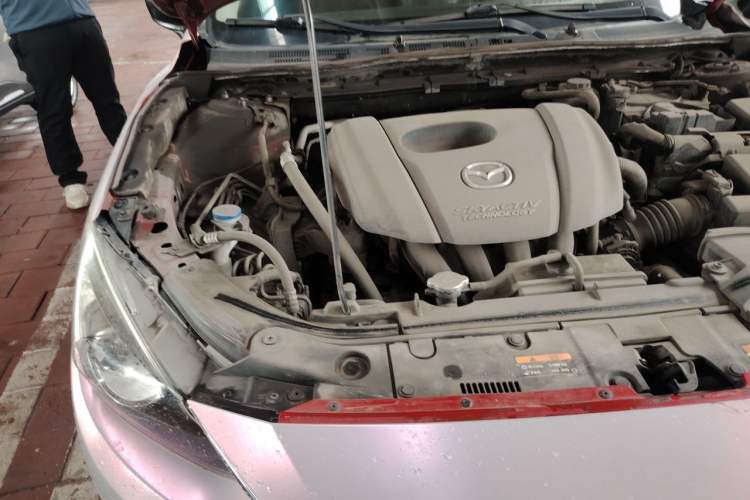 Used Mazda 3 Axela 2016 Sedan 1.5L Automatic Comfort Model Engine Bay Right