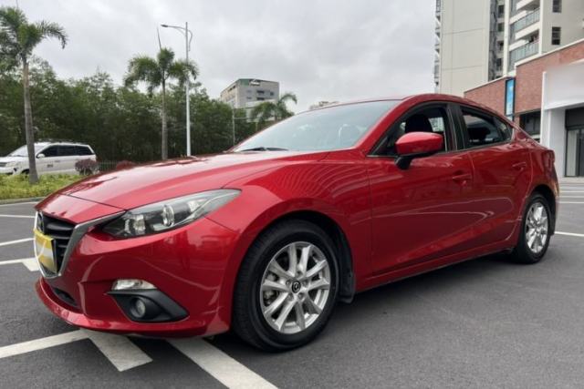 Used Mazda 3 Axela 2016 Sedan 1.5L Automatic Comfort Model