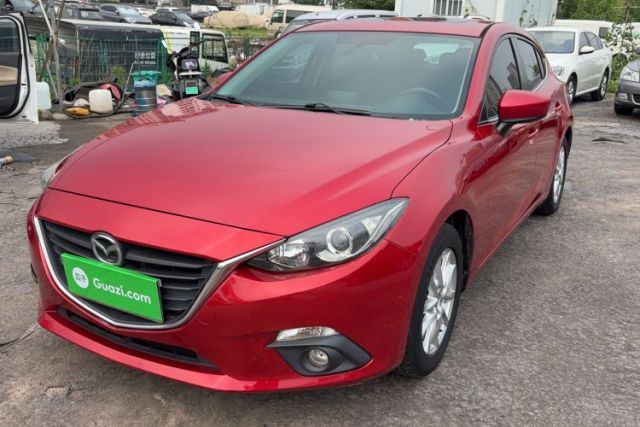 Used Mazda 3 Axela 2016 Hatchback 1.5L Automatic Luxury Model