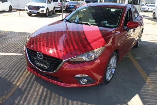 Used Mazda 3 Axela 2016 Sedan 2.0L Automatic Flagship Model