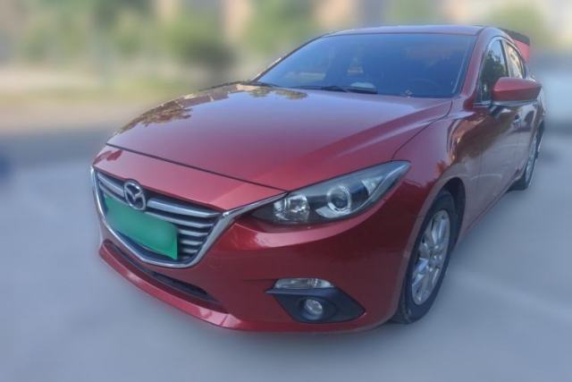 Używany Mazda 3 Axela 2016 Sedan 1.5L Automatic Comfort Model