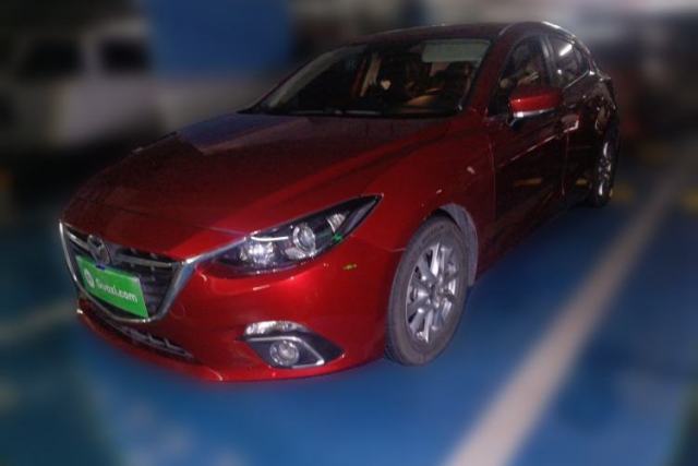 Ojetý Mazda 3 Axela 2016 Hatchback 1.5L Automatic Luxury Model