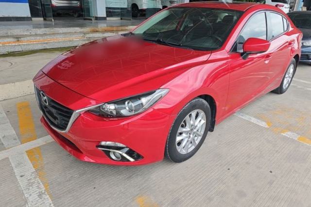 Mazda 3 Axela 2016 Sedan 1.5L Automatic Luxury Model usado