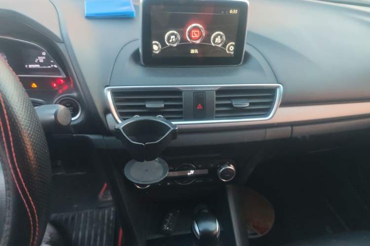 Used Mazda 3 Axela 2016 Sedan 1.5L Automatic Luxury Model Audio And AC Panel