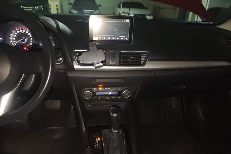 Used Mazda 3 Axela 2016 Sedan 1.5L Automatic Luxury Model Audio And AC Panel