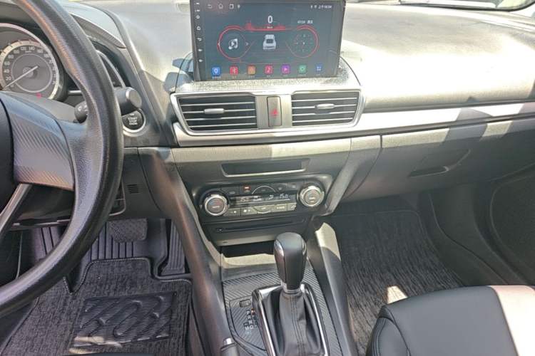 Used Mazda 3 Axela 2016 Sedan 1.5L Automatic Luxury Model Audio And AC Panel