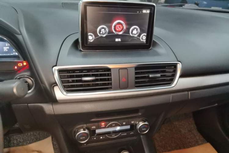 Used Mazda 3 Axela 2016 Sedan 1.5L Automatic Luxury Model Audio And AC Panel