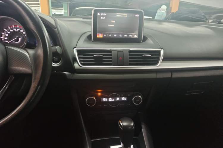 Used Mazda 3 Axela 2016 Sedan 1.5L Automatic Luxury Model Audio And AC Panel