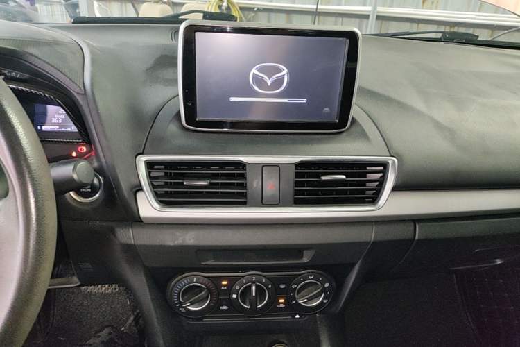 Used Mazda 3 Axela 2016 Sedan 1.5L Automatic Comfort Model Audio And AC Panel