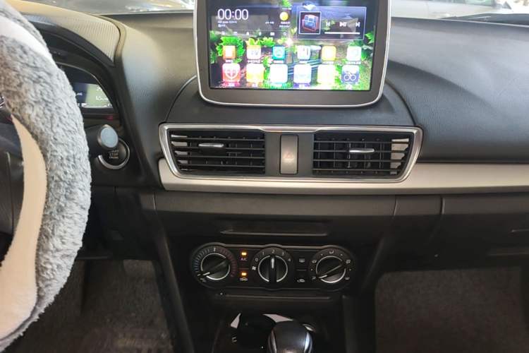 Used Mazda 3 Axela 2016 Sedan 1.5L Automatic Comfort Model Audio And AC Panel