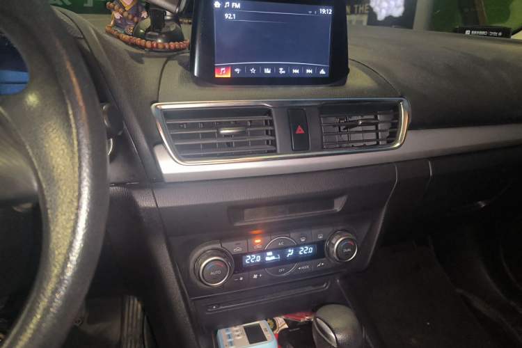 Used Mazda 3 Axela 2016 Sedan 1.5L Automatic Luxury Model Audio And AC Panel