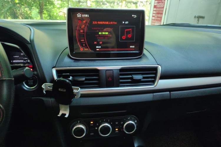 Used Mazda 3 Axela 2016 Sedan 1.5L Automatic Comfort Model Audio And AC Panel