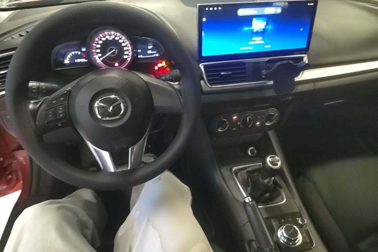 Used Mazda 3 Axela 2016 Sedan 1.5L Manual Comfort Model Center Console