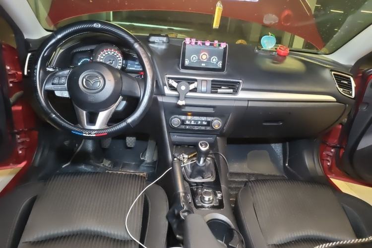 Used Mazda 3 Axela 2016 Sedan 1.5L Manual Luxury Model Center Console