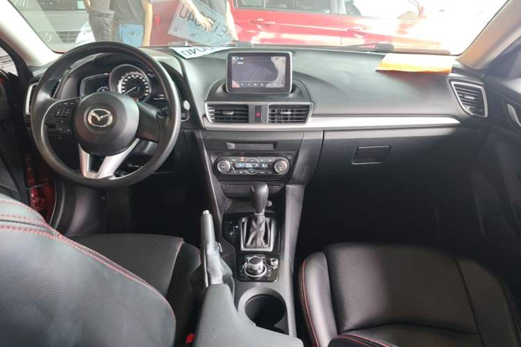 Used Mazda 3 Axela 2016 Sedan 1.5L Automatic Luxury Model Center Console