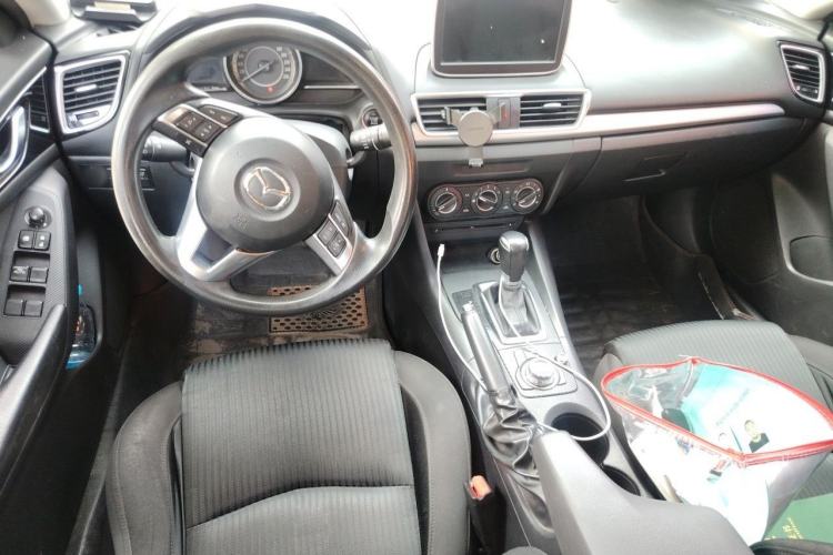 Used Mazda 3 Axela 2016 Sedan 1.5L Automatic Comfort Model Center Console