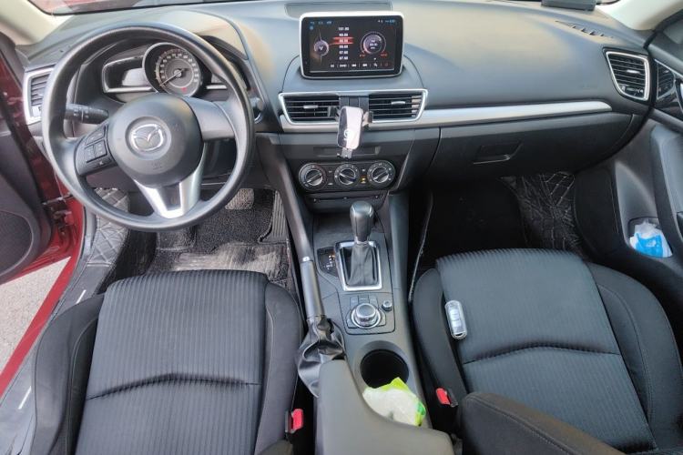 Used Mazda 3 Axela 2016 Sedan 1.5L Automatic Comfort Model Center Console