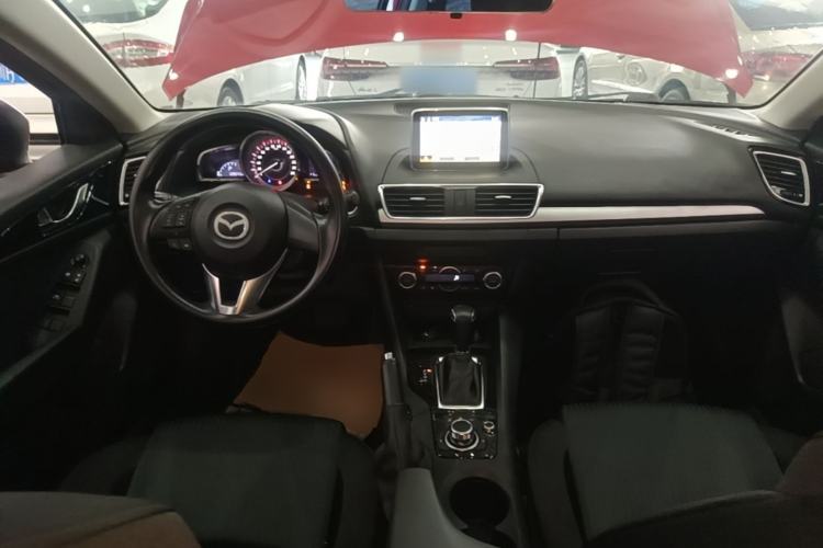 Used Mazda 3 Axela 2016 Sedan 1.5L Automatic Luxury Model Center Console