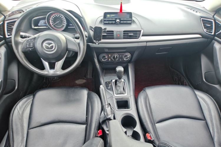 Used Mazda 3 Axela 2016 Sedan 1.5L Automatic Comfort Model Center Console