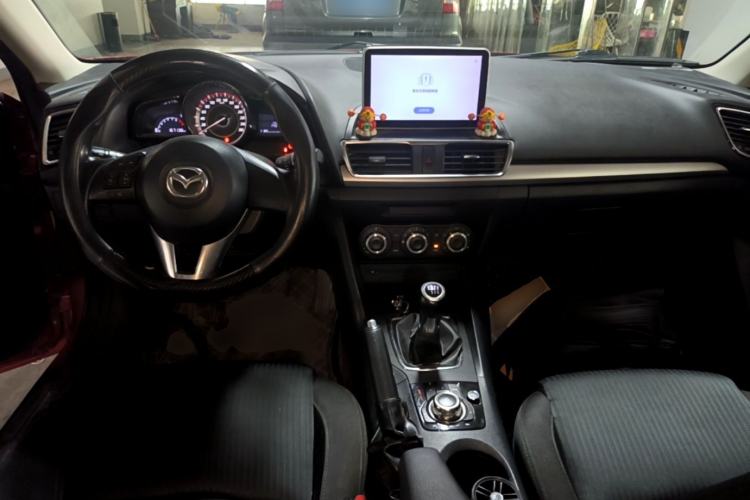 Used Mazda 3 Axela 2016 Sedan 1.5L Manual Comfort Model Center Console