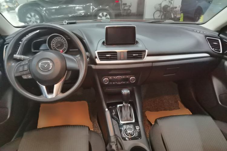 Used Mazda 3 Axela 2016 Sedan 1.5L Automatic Luxury Model Center Console