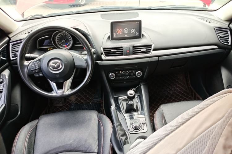 Used Mazda 3 Axela 2016 Sedan 1.5L Manual Luxury Model Center Console
