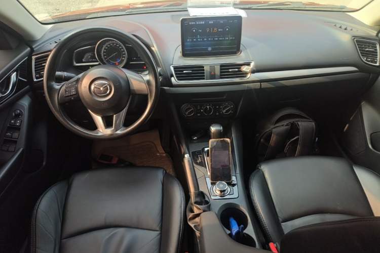 Used Mazda 3 Axela 2016 Sedan 1.5L Automatic Comfort Model Center Console