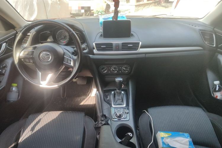 Used Mazda 3 Axela 2016 Sedan 1.5L Automatic Comfort Model Center Console