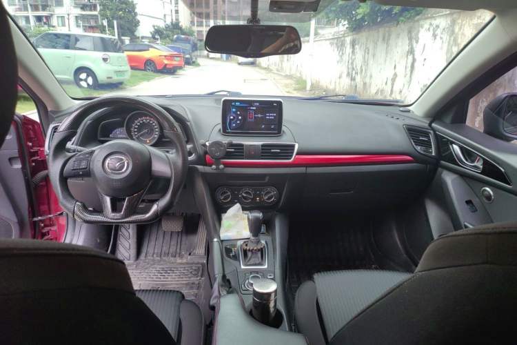 Used Mazda 3 Axela 2016 Hatchback 1.5L Automatic Comfort Model Center Console