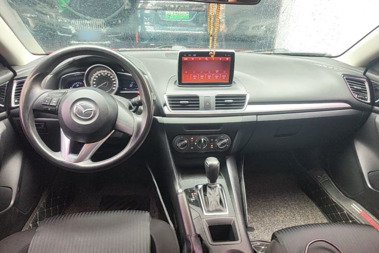 Used Mazda 3 Axela 2016 Sedan 1.5L Automatic Comfort Model Center Console