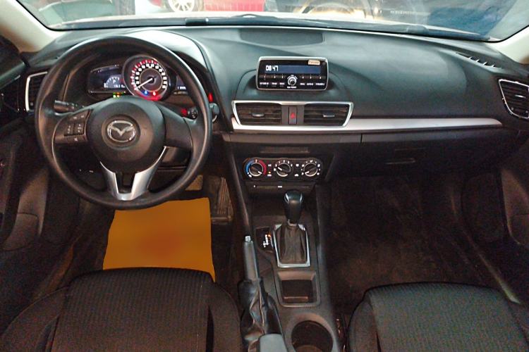 Used Mazda 3 Axela 2016 Sedan 1.5L Automatic Comfort Model Center Console