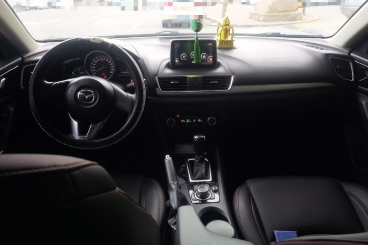 Used Mazda 3 Axela 2016 Sedan 1.5L Automatic Luxury Model Center Console