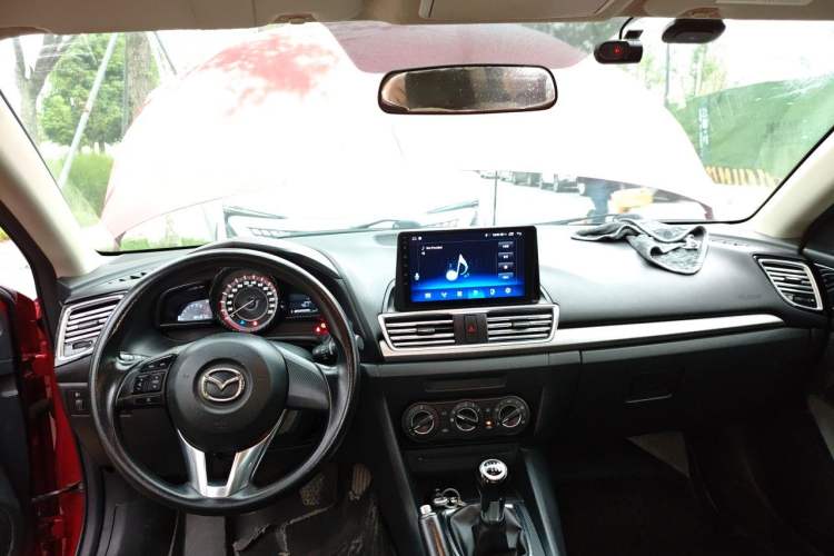 Used Mazda 3 Axela 2016 Sedan 1.5L Manual Comfort Model Center Console