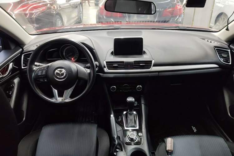 Used Mazda 3 Axela 2016 Sedan 1.5L Automatic Luxury Model Center Console