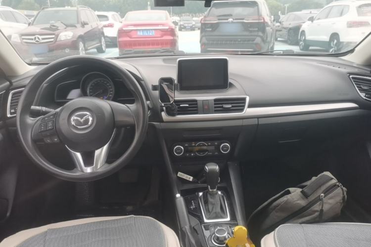 Used Mazda 3 Axela 2016 Sedan 1.5L Automatic Luxury Model Center Console