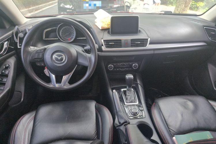 Used Mazda 3 Axela 2016 Sedan 1.5L Automatic Luxury Model Center Console