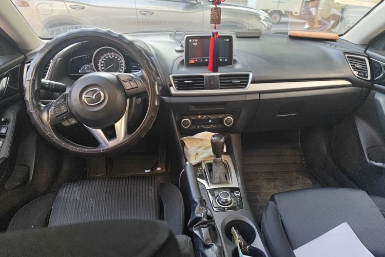 Used Mazda 3 Axela 2016 Sedan 1.5L Automatic Luxury Model Center Console