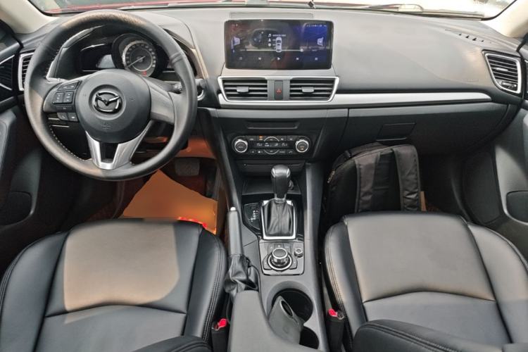 Used Mazda 3 Axela 2016 Sedan 1.5L Automatic Luxury Model Center Console