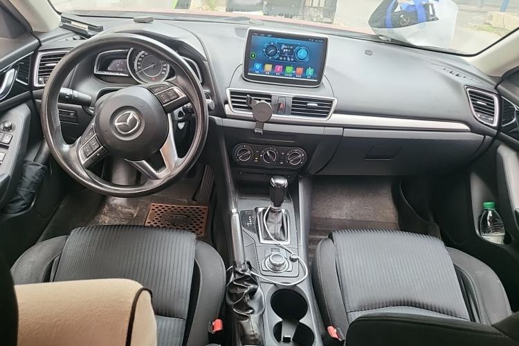 Used Mazda 3 Axela 2016 Sedan 1.5L Automatic Comfort Model Center Console