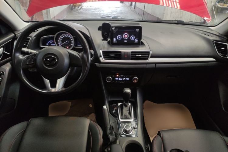 Used Mazda 3 Axela 2016 Sedan 1.5L Automatic Luxury Model Center Console