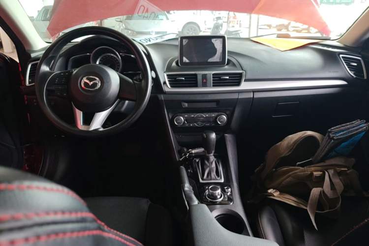 Used Mazda 3 Axela 2016 Sedan 1.5L Automatic Luxury Model Center Console