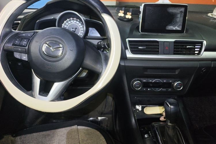 Used Mazda 3 Axela 2016 Sedan 1.5L Automatic Luxury Model Center Console