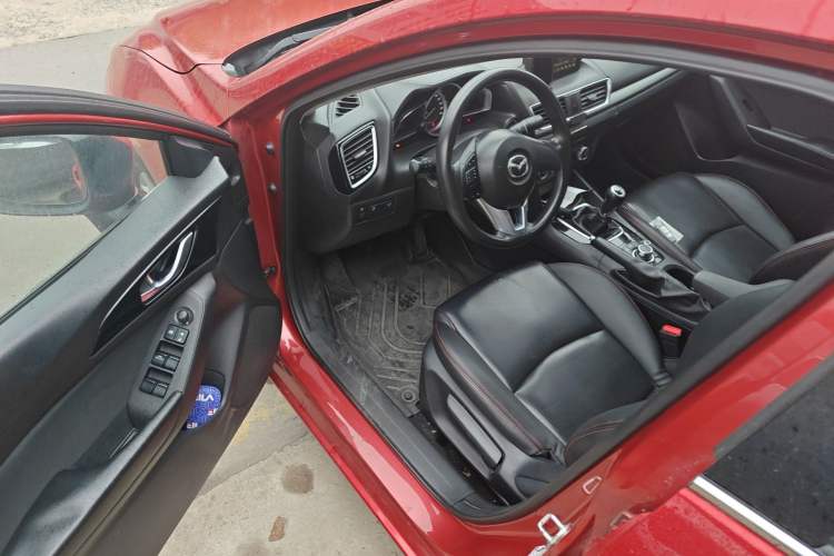 Used Mazda 3 Axela 2016 Sedan 1.5L Manual Luxury Model Driver Seat