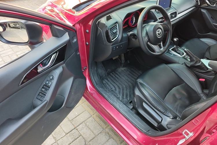 Used Mazda 3 Axela 2016 Sedan 1.5L Automatic Comfort Model Driver Seat