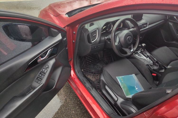 Used Mazda 3 Axela 2016 Sedan 1.5L Automatic Luxury Model Driver Seat