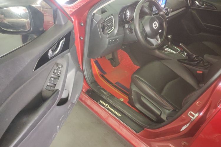 Used Mazda 3 Axela 2016 Sedan 1.5L Automatic Luxury Model Driver Seat