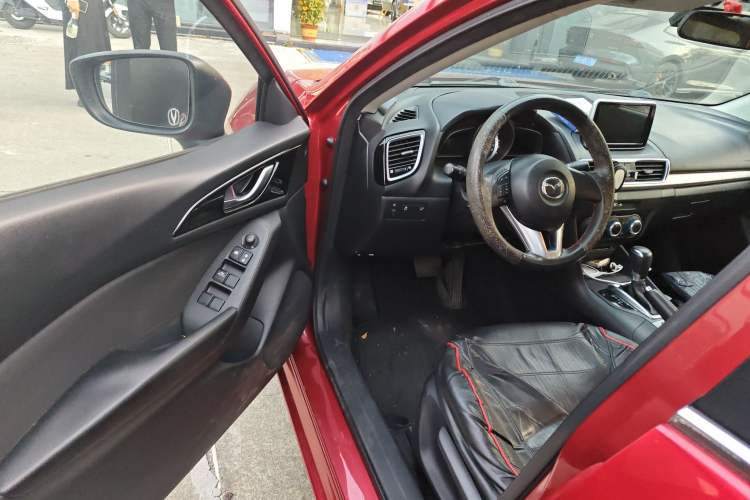 Used Mazda 3 Axela 2016 Sedan 1.5L Automatic Comfort Model Driver Seat