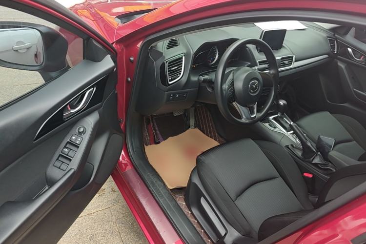 Used Mazda 3 Axela 2016 Sedan 1.5L Automatic Luxury Model Driver Seat