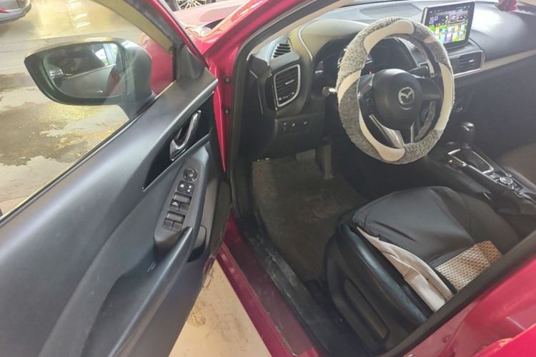 Used Mazda 3 Axela 2016 Sedan 1.5L Automatic Comfort Model Driver Seat