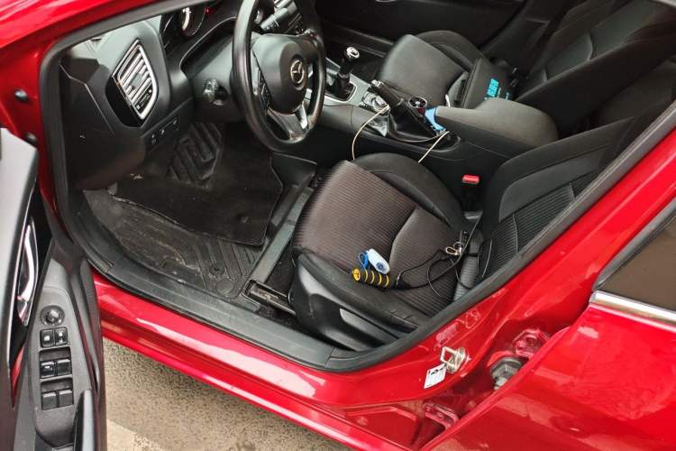 Used Mazda 3 Axela 2016 Sedan 1.5L Manual Comfort Model Driver Seat